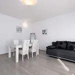 Mima & Apartment *