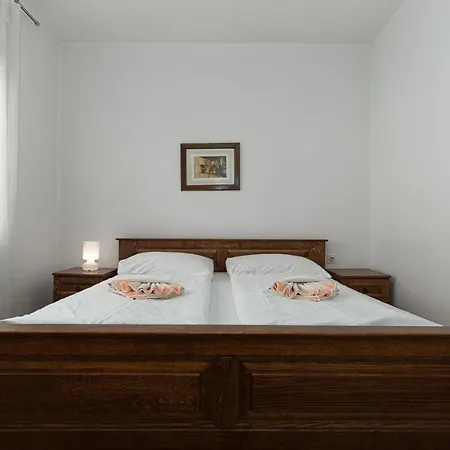 Apartment Mima