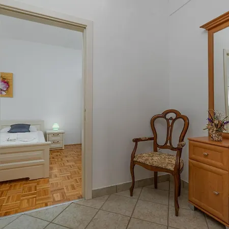 Apartment Mima *
